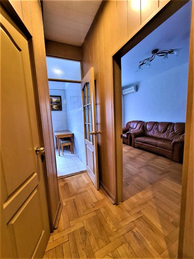 82-Avenue Apartment Chernivtsi Exterior foto